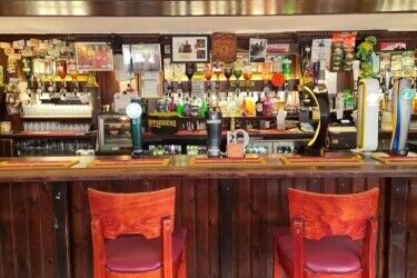 Pub With 5 Letting Rooms & Accom - Rochdale Photo 3