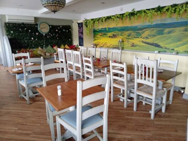 MERSERYSIDE – AUTHENTIC ITALIAN RESTAURANT IN PROMINENT ROADSIDE POSITION Photo 3