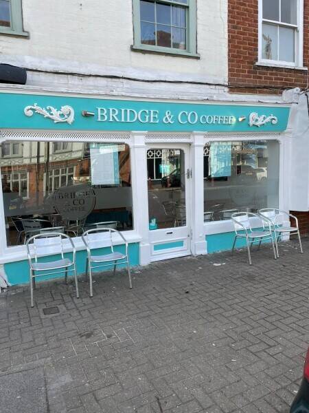 Coffee Shop in Chertsey for sale Photo 3