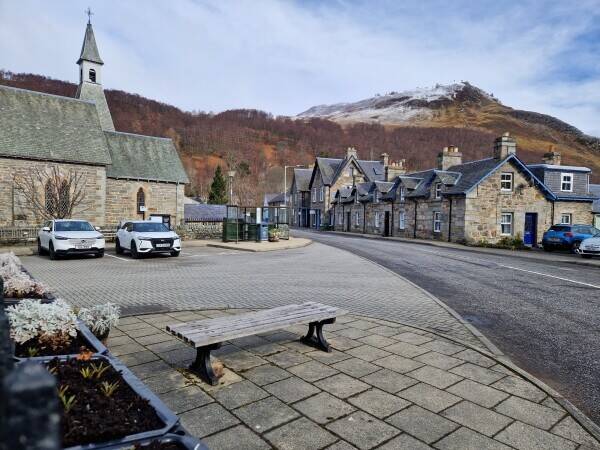 Appealing Cafe and Gift Shop in a stunning setting in Kinloch Rannoch near Pitlochry Photo 3