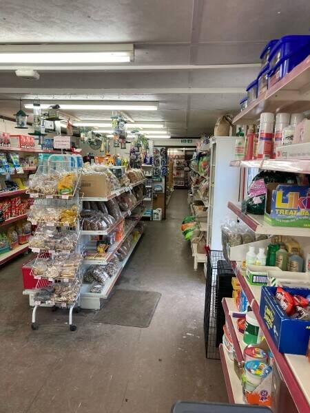 This is an excellent opportunity to acquire a well-established, animal feed and pet food retailer Photo 3