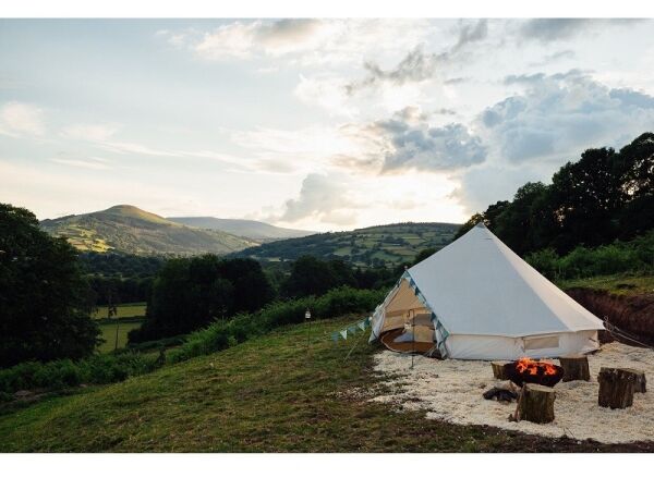 Highly rated bell tent hire business Photo 3