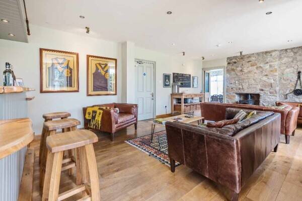 A luxury 8 en-suite bedroom country guest house Photo 3