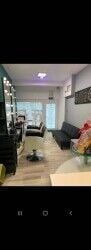 Busy Beauty Salon in Manchester Busy Beauty Salon in Manchester