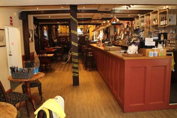 POWYS - SUBSTANTIAL PUB & RESTAURANT