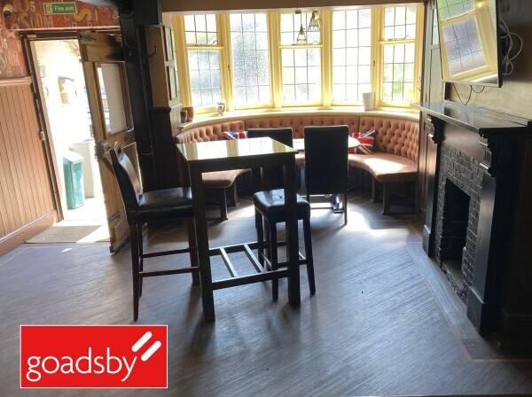 Freehouse Pub/Bar and Owners Flat - Ringwood Photo 2