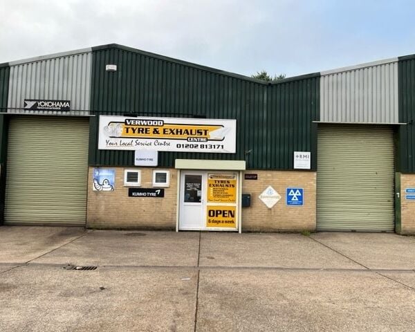 LONG ESTABLISHED, HIGHLY SUCCESFUL, VEHICLE REPAIR & SERVICE CENTRE BETWEEN SOUTHAMPTON & BOURNEMOUTH LONG ESTABLISHED, HIGHLY SUCCESFUL, VEHICLE REPAIR & SERVICE CENTRE BETWEEN SOUTHAMPTON & BOURNEMOUTH