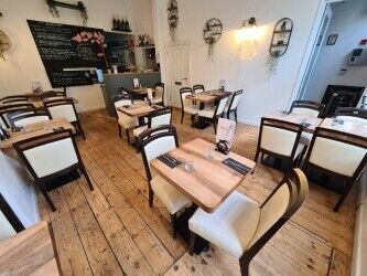 Popular And Established Restaurant In The Sought After Estuary Town Of Topsham, Exeter Photo 3