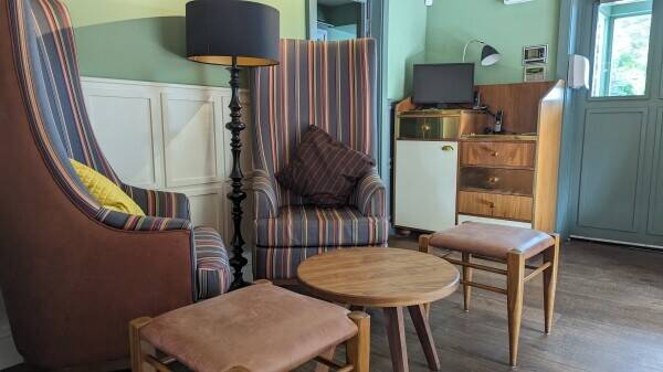 EAST SUSSEX - HIGH QUALITY PREMISES TO LET CLOSE TO TOURIST ATTRACTIONS Photo 3