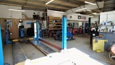 Class 4 MOT Testing Centre With Vehicle Repairs For Sale Derby Photo 3