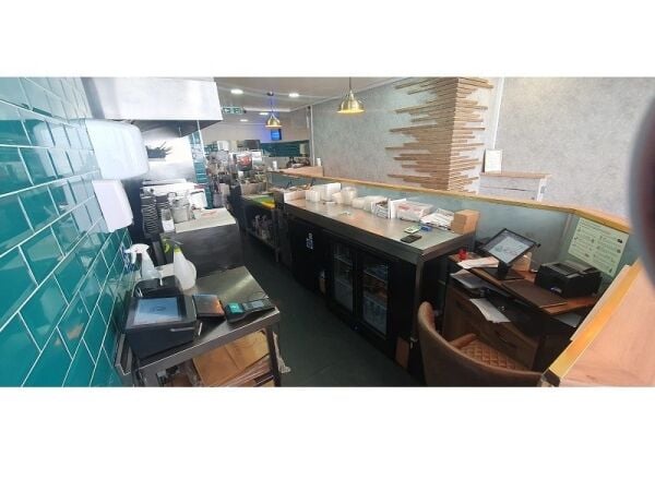 Newly established takeaway in Leigh for sale
