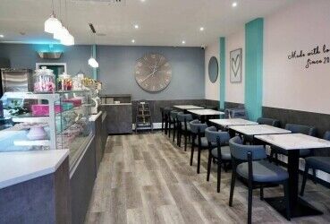 LEASEHOLD PATISSERIE/COFFEE SHOP Photo 3