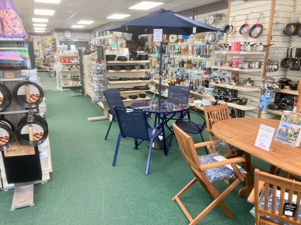 HOME & GARDEN STORE Photo 2