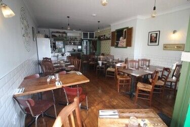 LEASEHOLD LIC. PIZZERIA Photo 3