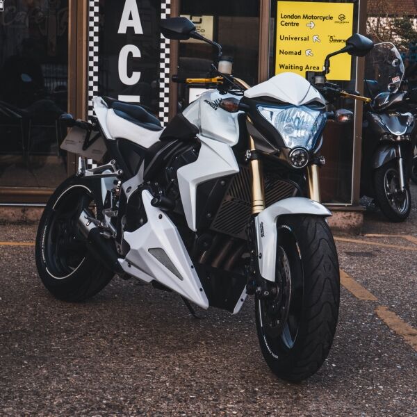 Motorcycle Centre & MOT Garage in London Photo 3