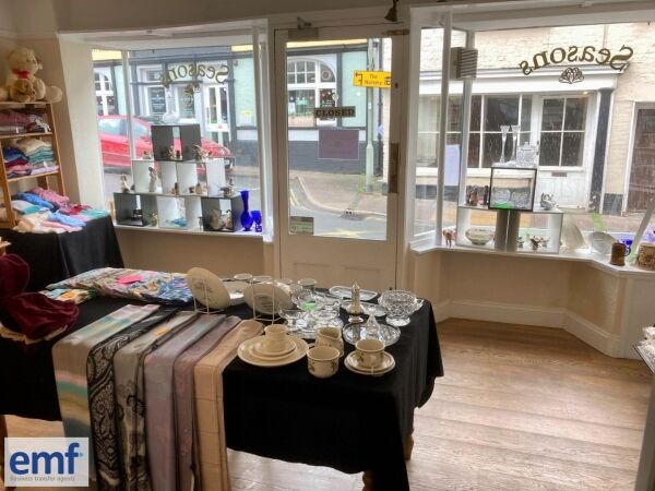 TEA ROOMS & TEA GARDEN with COLLECTABLES & CRAFTS Photo 3