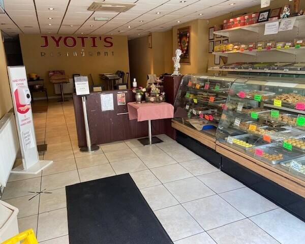 Indian Vegetarian Sweet Centre/Takeaway & Restaurant Hall Green Birmingham West Midlands Photo 3