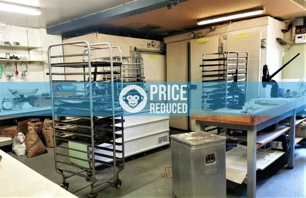 Dramatically Reduced Price Exceptional Butchers/Bakery in Hull Photo 3