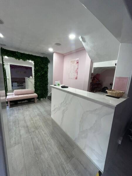 Takeaway for sale in Town centre - fully refurbed