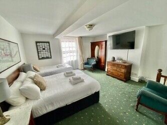TWO RETAIL UNITS WITH EIGHT GUEST BEDROOMS FOR SALE, LLANGOLLEN, NORTH WALES. Photo 3