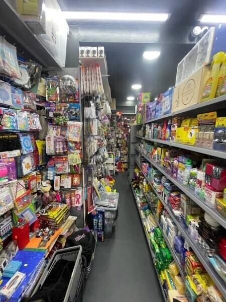 MOBILE REPAIR & HOUSEHOLD SHOP FOR SALE! VERY GOOD LOCATION! HUGE POTENTIAL! Photo 2