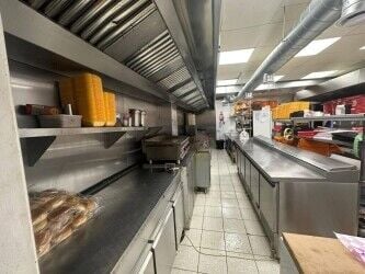 Leasehold Premises ideal for Kebab & Pizza shop for sale in Basildon