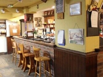 LINCOLNSHIRE - 7 BEDROOM HOTEL AND RESTAURANT IN NEED OF REFURBISHMENT Photo 3