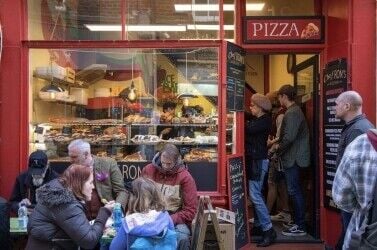 Smoothie bar Sandwich Pizza takeaway