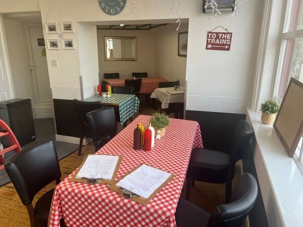 Well presented cafe for sale Photo 3