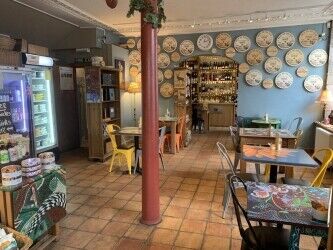 THRIVING DELICATESSEN AND CAFE/RESTAURANT Photo 3