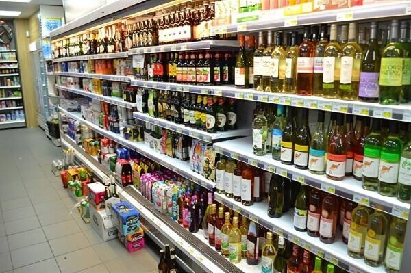 Brand NEW Convenience Store! Freehold or Lease Available Photo 2
