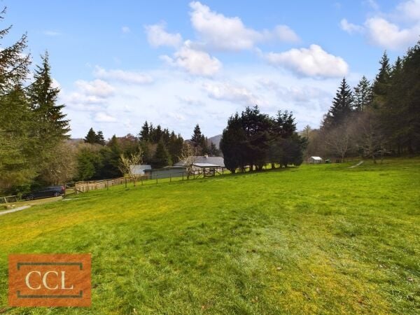 Camping and Glamping business close to the shores of Loch Ness Camping and Glamping business close to the shores of Loch Ness