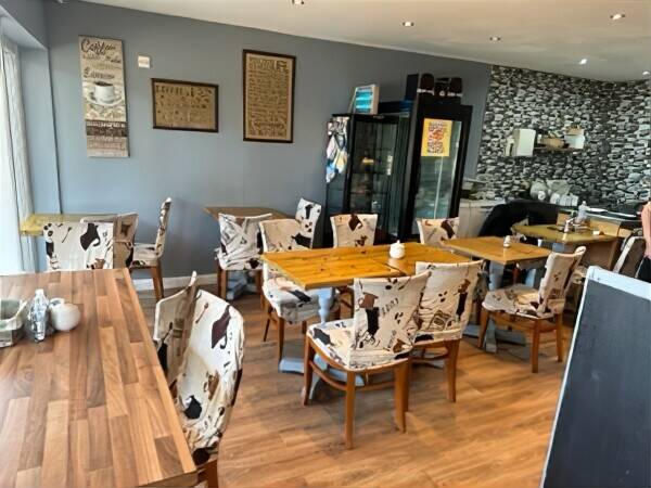 COFFEE SHOP WITH HUGE POTENTIAL FOR SALE IN VERY SOUGHT AFTER LOCATION IN TEESSIDE