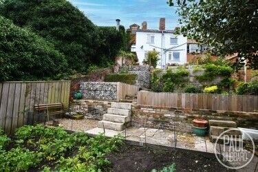Wool Shop with Living Accommodation and Private Garden. Lowestoft High Street, Suffolk. Photo 3