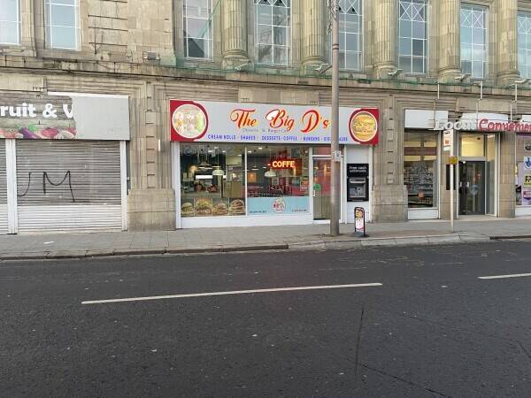 Desserts shop and Burgers for sale in Prime location