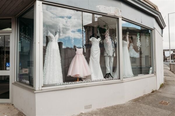 LUXURY BRIDAL GOWN BOUTIQUE LUXURY BRIDAL GOWN BOUTIQUE