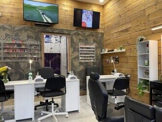 USA nails and beauty for sale in Glasgow west end 