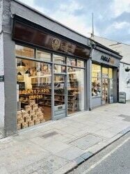 Refill Store with great potential. Affluent area