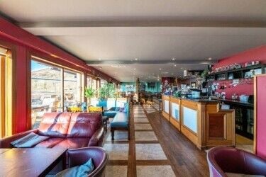 Opportunity to Run a Well-Established Pub/Restaurant on a Stunning Beach