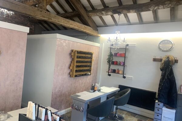 Modern Beauty Salon - Cheshire Photo 3