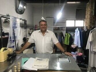 Charming Launderette and Dry Cleaning in South West London with renewable lease Photo 3