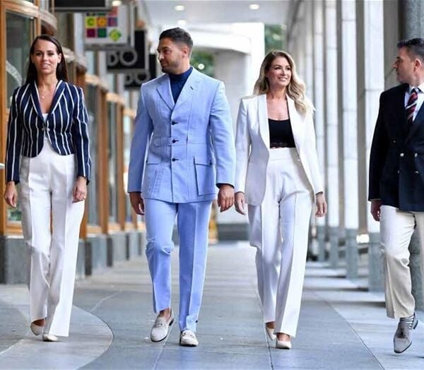 BESPOKE FASHION HOUSE WITH HIGH-END CLIENTS BESPOKE FASHION HOUSE WITH HIGH-END CLIENTS