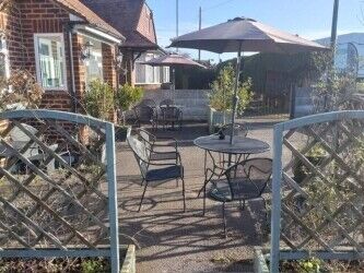 Cafe with parking business for sale Feltham, Staines London Photo 3