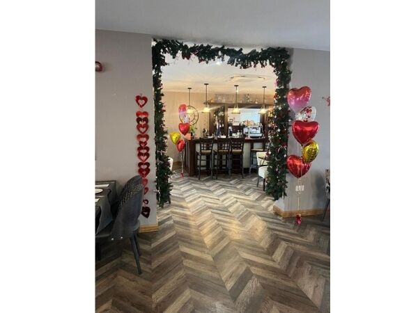 Italian Restaurant And Cocktail Bar For Sale Photo 3