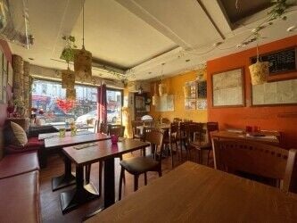 Fully equipped and well established Italian restaurant with one bedroom flat above it