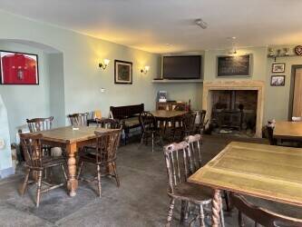 SOMERSET - WET-SALES DRIVEN CHARACTER FREE HOUSE