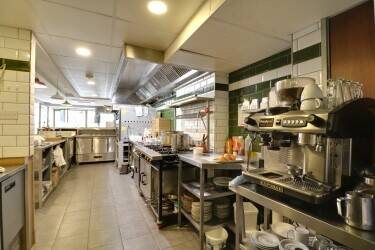 ITALIAN RESTAURANT / TAKEAWAY