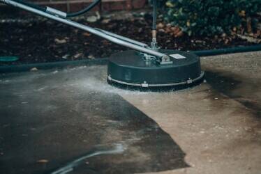 Long Established External Cleaning Services Business in the North West Photo 3