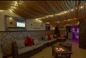 A well-established, fully Licensed Cafe for Sale in Southend On Sea with 1 bedroom flat