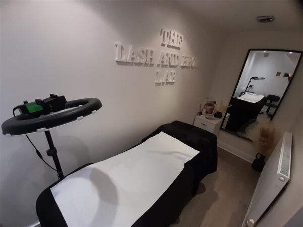 Beauty, Therapy & Tanning For Sale in Mirfield Photo 3
